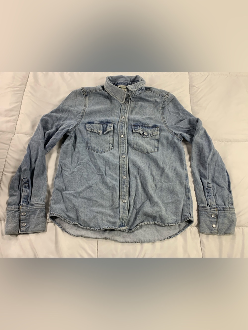 Re loved H&M button up long sleeve shirt womens size S